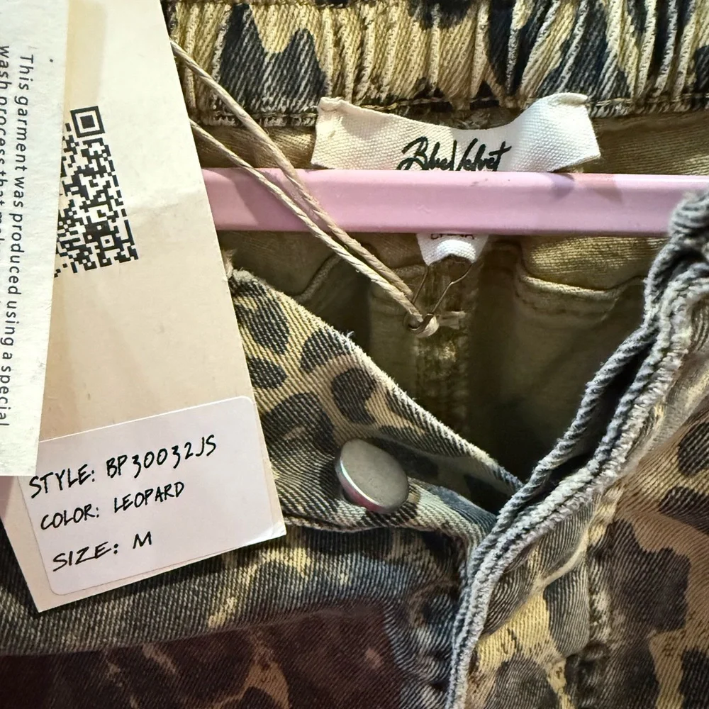 Leopard Print barrel Jeans - Picture 2 of 5